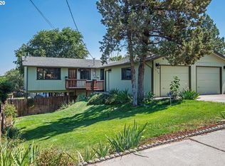 1934 SW 20th St, Redmond, OR 97756