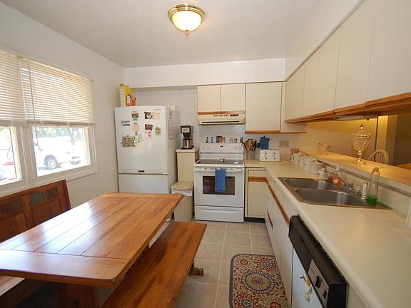 3rd image of 2634 Belle Ave NE