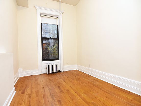 4th image of 41 W 89th St APT 2R