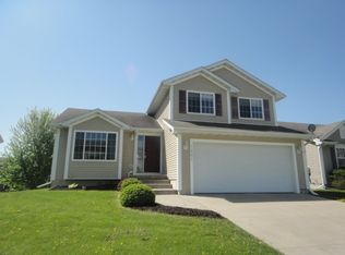 1461 Walker Way, Coralville, IA 52241