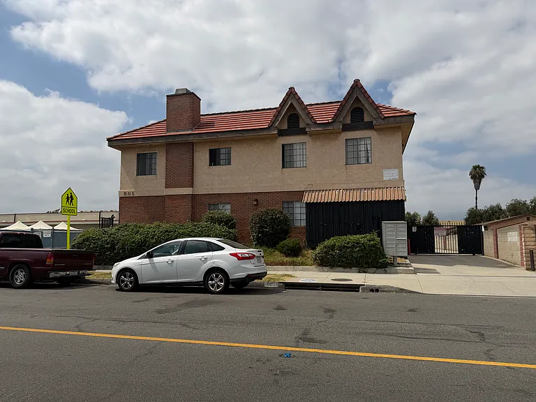 601 Dewey Ave #N — Photo 8