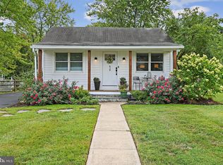 639 Nash St, Herndon, VA 20170