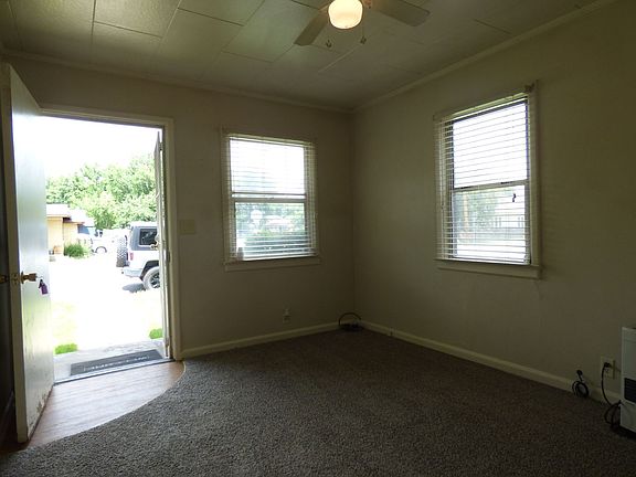 5th image of 2244 2nd St