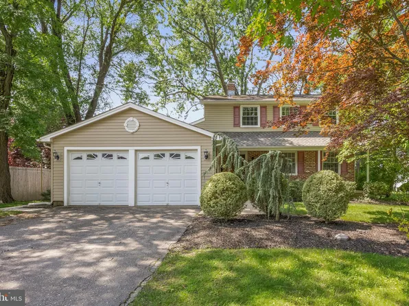 624 Guilford Rd, Cherry Hill, NJ 08003