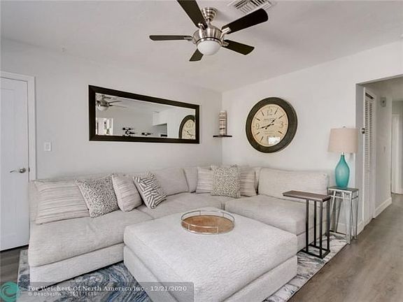 5th image of 708 SW 19th St