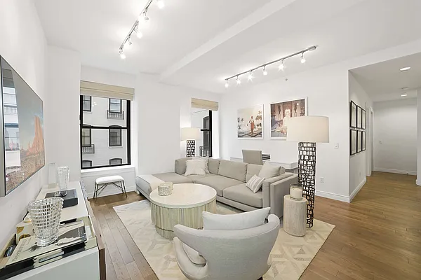 Rented by Compass | media 18