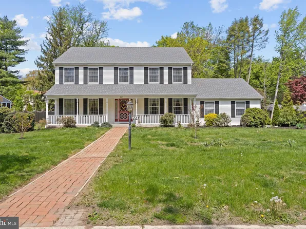267 Linden St, Moorestown, NJ 08057