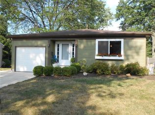 181 Vineyard Rd, Avon Lake, OH 44012