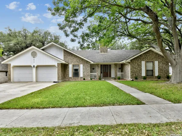 8518 Parthenon Pl, Universal City, TX 78148