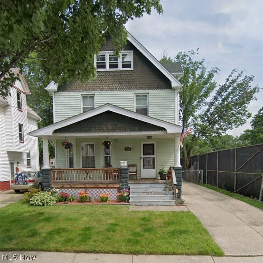 4218 Henritze Ave photo 1