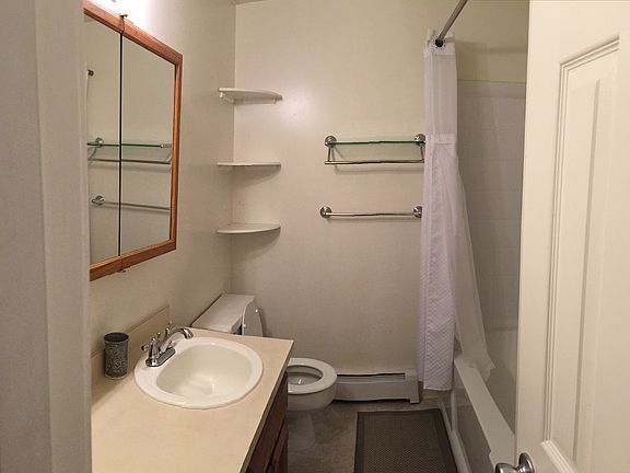 hall Full Bath