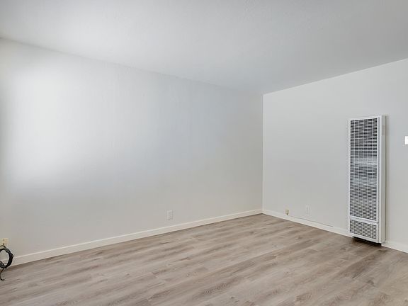 3rd image of 339 41st St #B