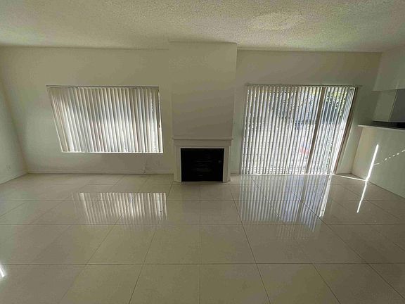 4th image of 4356 Colfax Ave APT 101