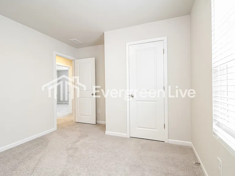 203 Meadow Gate Ct — Photo 12
