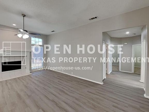 3rd image of 7209 Bouquet Dr