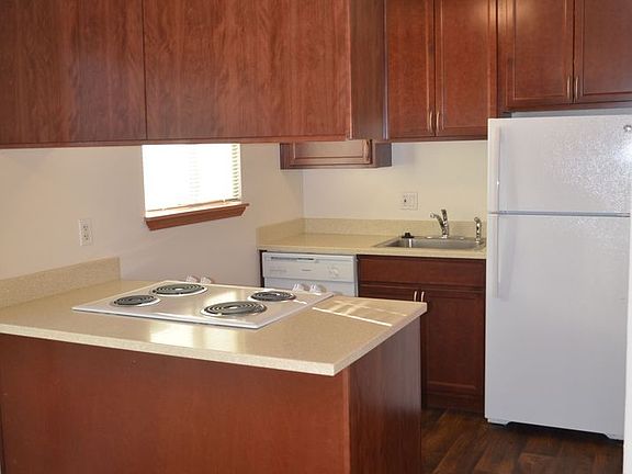 3rd image of 18850 SW Farmington Rd APT 26