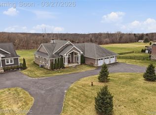 2901 Sleeth Rd, Commerce Township, MI 48382