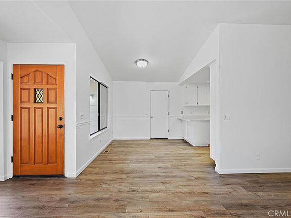 3rd image of 10555 Sunset Ridge Dr