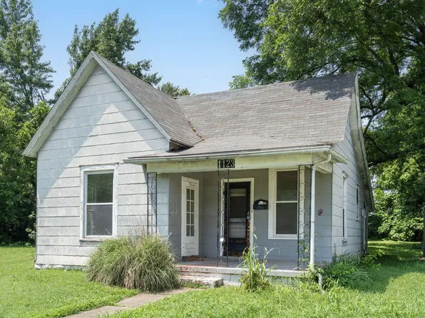 1123 W Hovey Street, Springfield, MO 65802