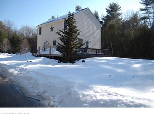 16 Growling Bear Dr, Brunswick, ME 04011