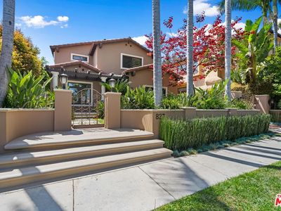 827 Huntley Dr, West Hollywood, CA, 90069