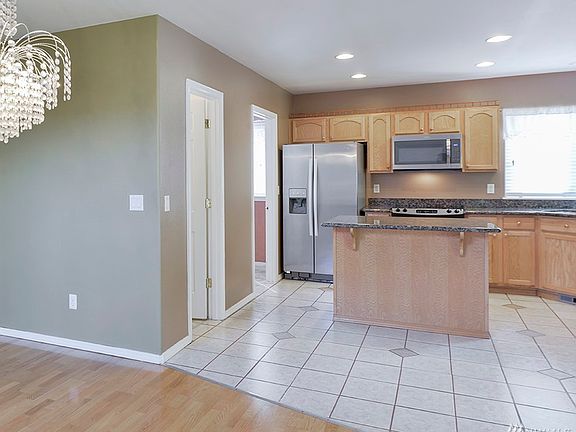 3rd image of 38127 38th Ave S