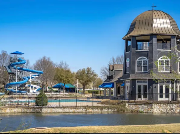 1025 Devonshire Dr, Aubrey, TX 76227