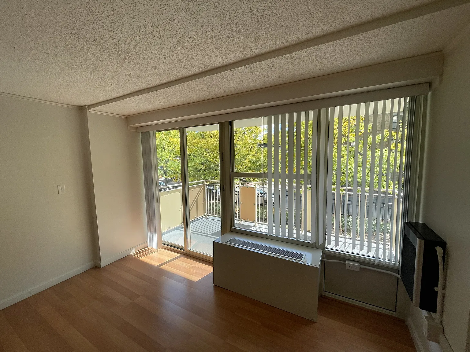 1 bed, 610 sqft, $2,650 — Photo 4