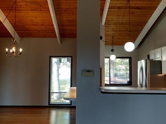 5th image of 5004 N Northwood Dr