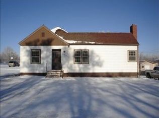 305 2nd Ave NE, Garrison, ND 58540