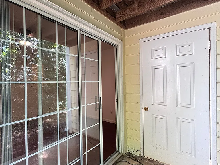 519 Mystic Dr #C — Photo 29