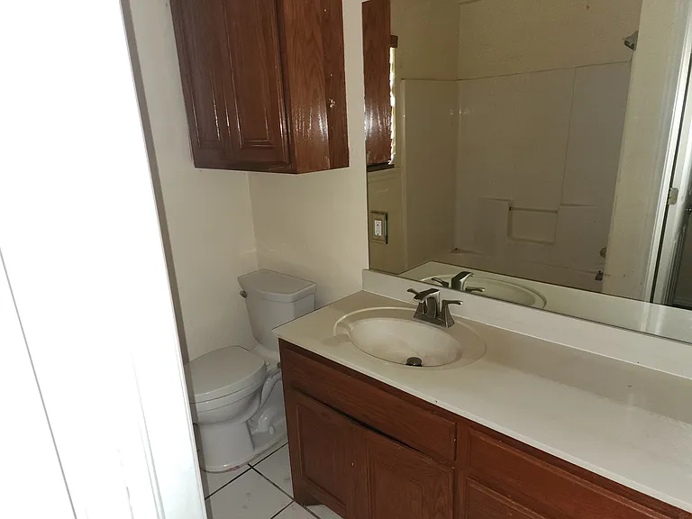 1700 Hemingway Dr — Photo 10