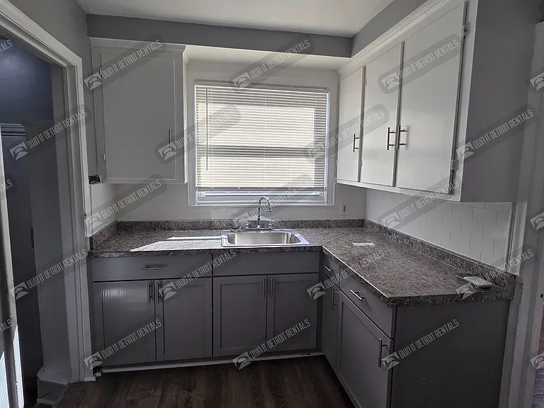 9310 Fielding St — Photo 20