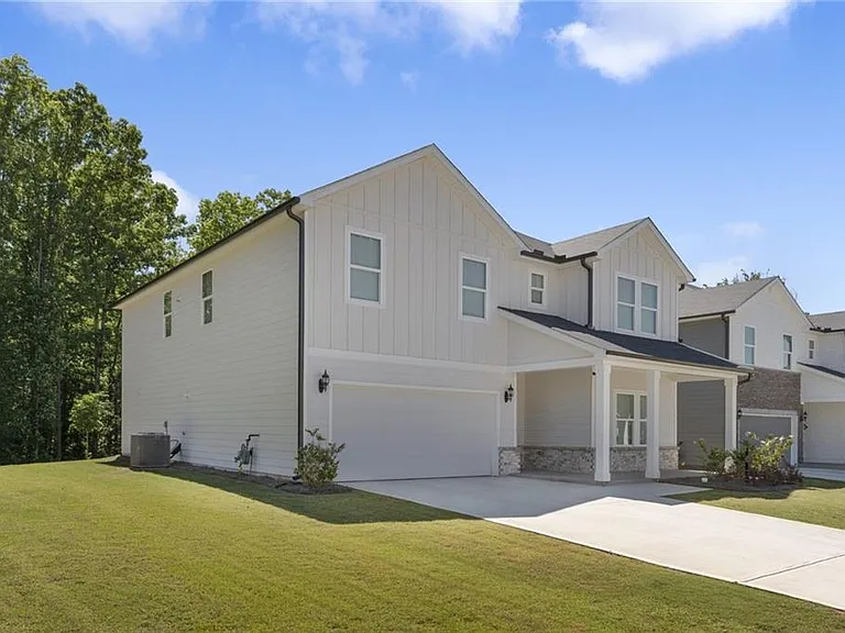 2929 Sweet Red Cir — Photo 2