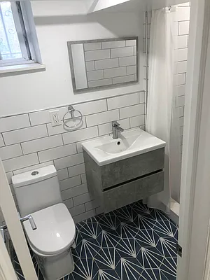 Rented by Irene Mihalios, LREB | media 22