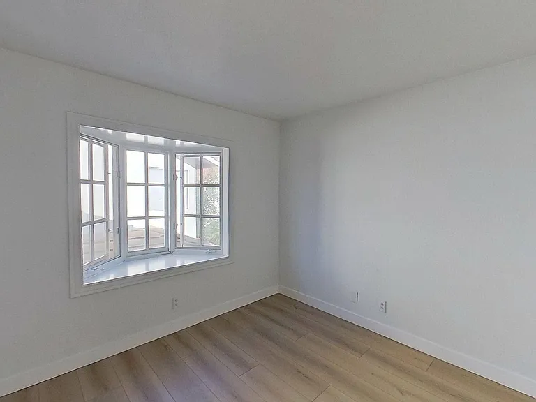 5752 Centerstone Ct — Photo 21