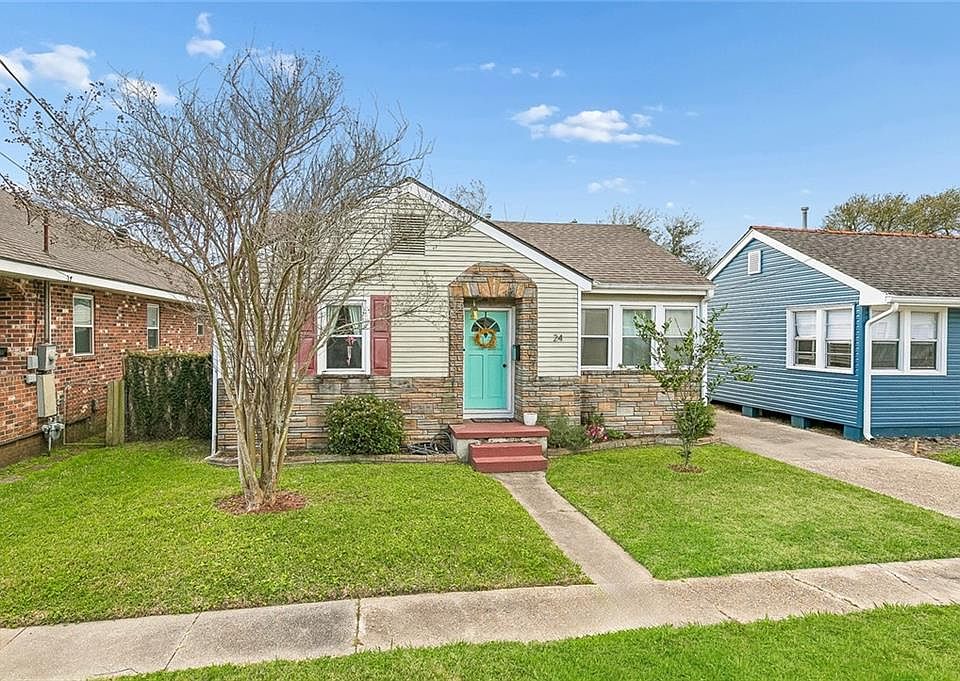 1st image of 24 Renpass Ave