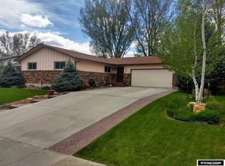 1520 Kelly Dr, Casper, WY 82609