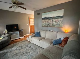 1410 W 22nd Ter, Lawrence, KS 66046