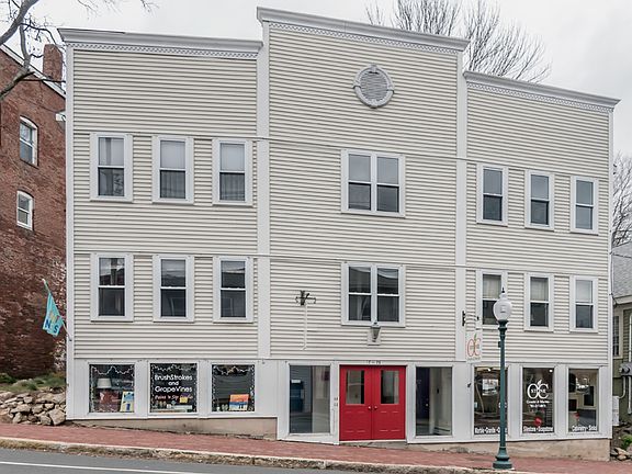 2nd image of 19 Elm St Unit B