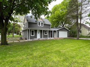 624 14th St NE, Rochester, MN 55906