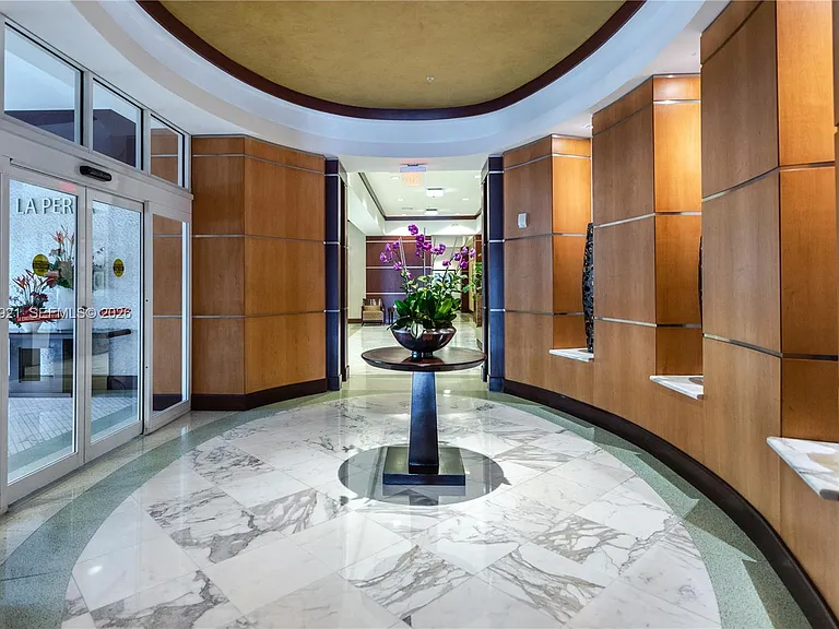 16699 Collins Ave #2501 — Photo 32