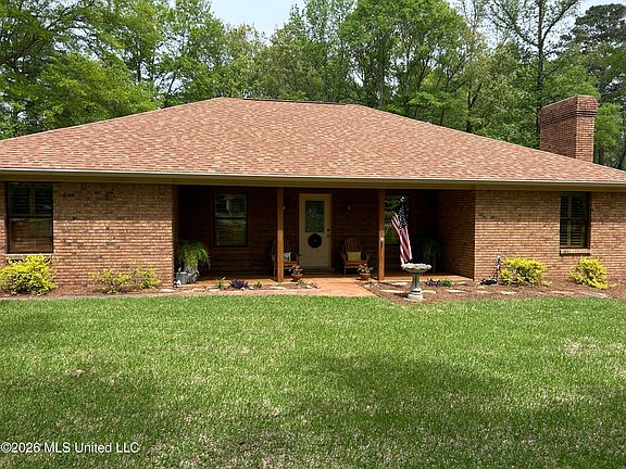 3rd image of 4503 Pine Lake Dr