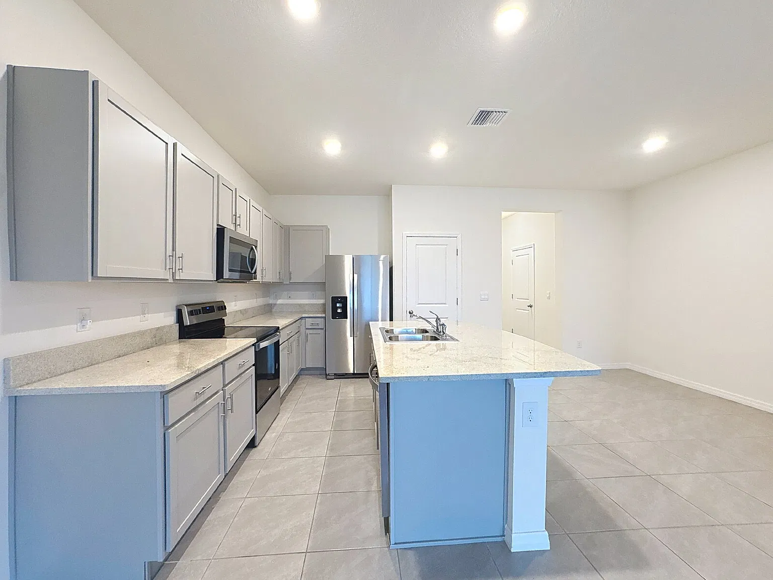 32988 Major Oak Drive, Wesley Chapel, FL 33545 — Photo 4