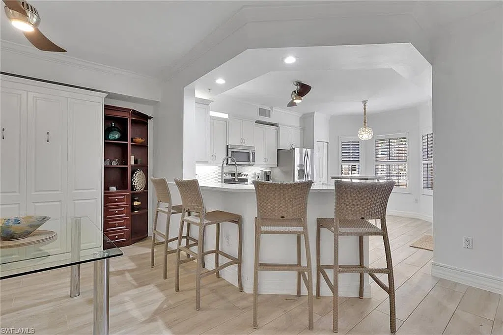 2 bed, 2.0 bath, 1511 sqft, $10,000 — Photo 4