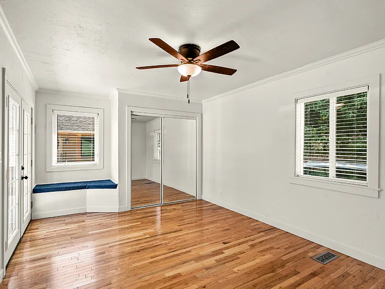 510 Keene Dr — Photo 22