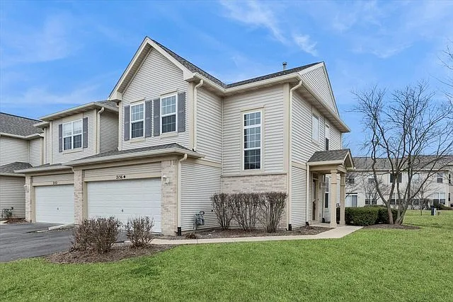 2156 Sunrise Cir #2156 — Photo 1