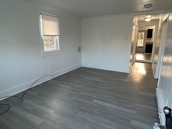 2nd image of 112 Cherry St