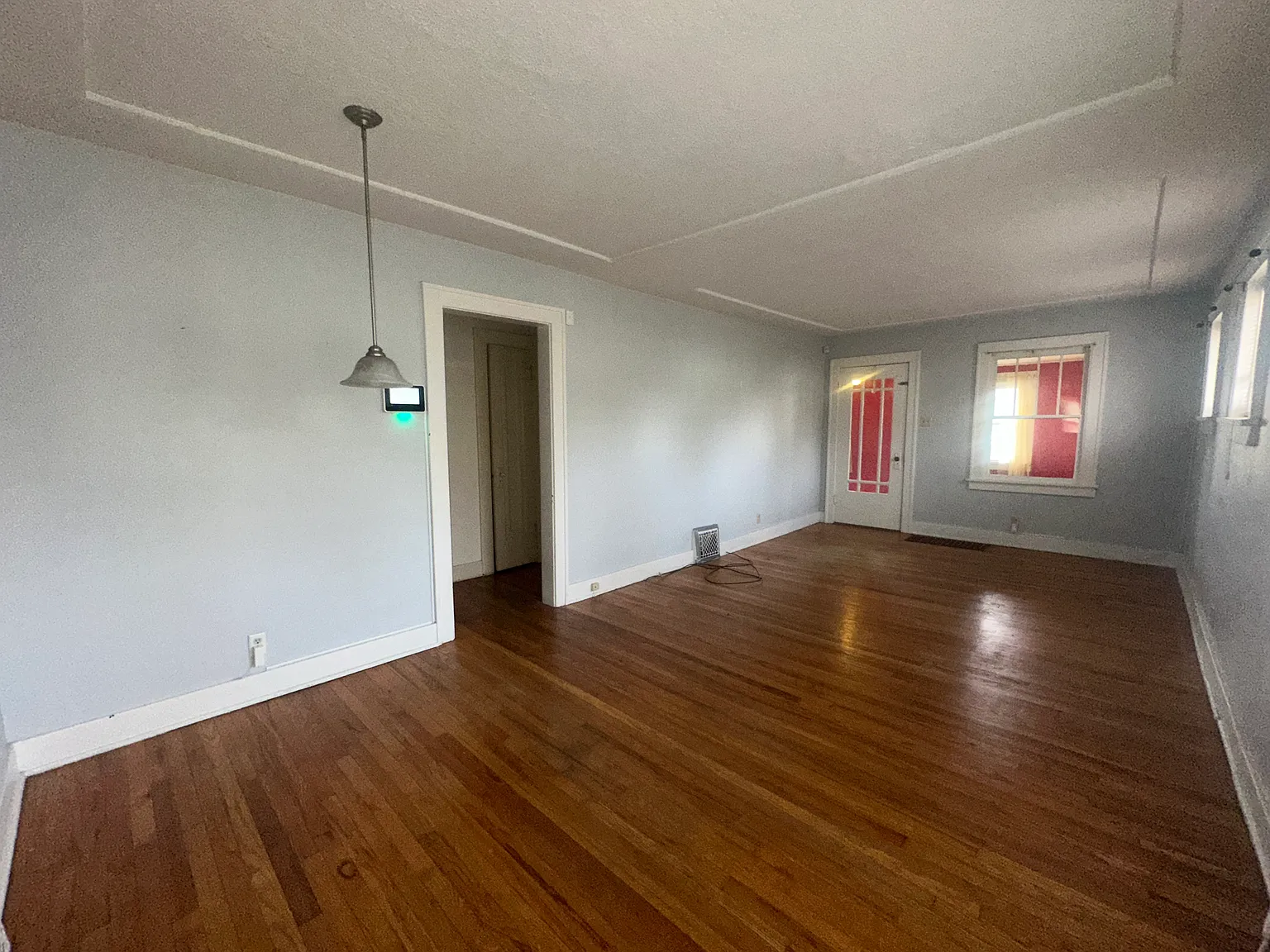 2 bed, 828 sqft, $950 — Photo 3