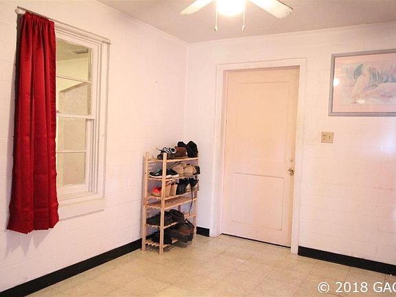 4th image of 2145 E University Ave